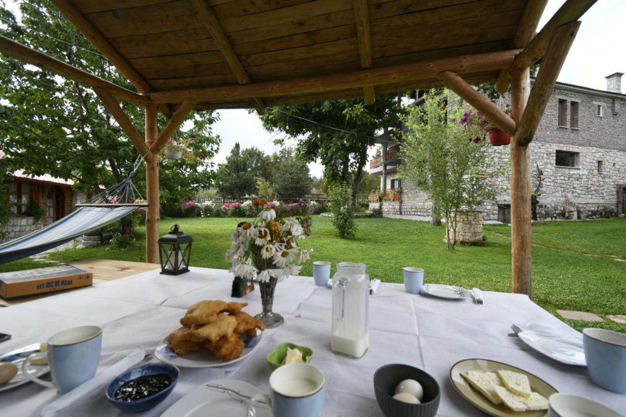 Bed and Breakfast Bujtina Shkodrani Voskopojë Exteriér fotografie
